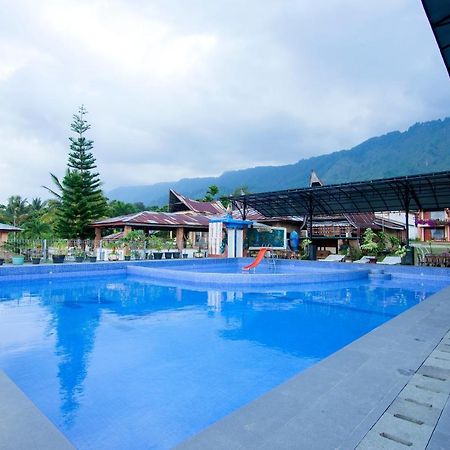 Thyesza Hotel Ambarita المظهر الخارجي الصورة