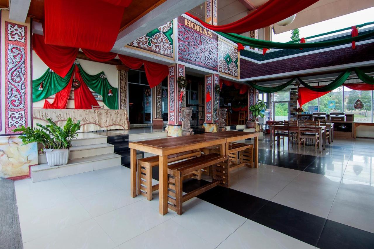 Thyesza Hotel Ambarita المظهر الخارجي الصورة