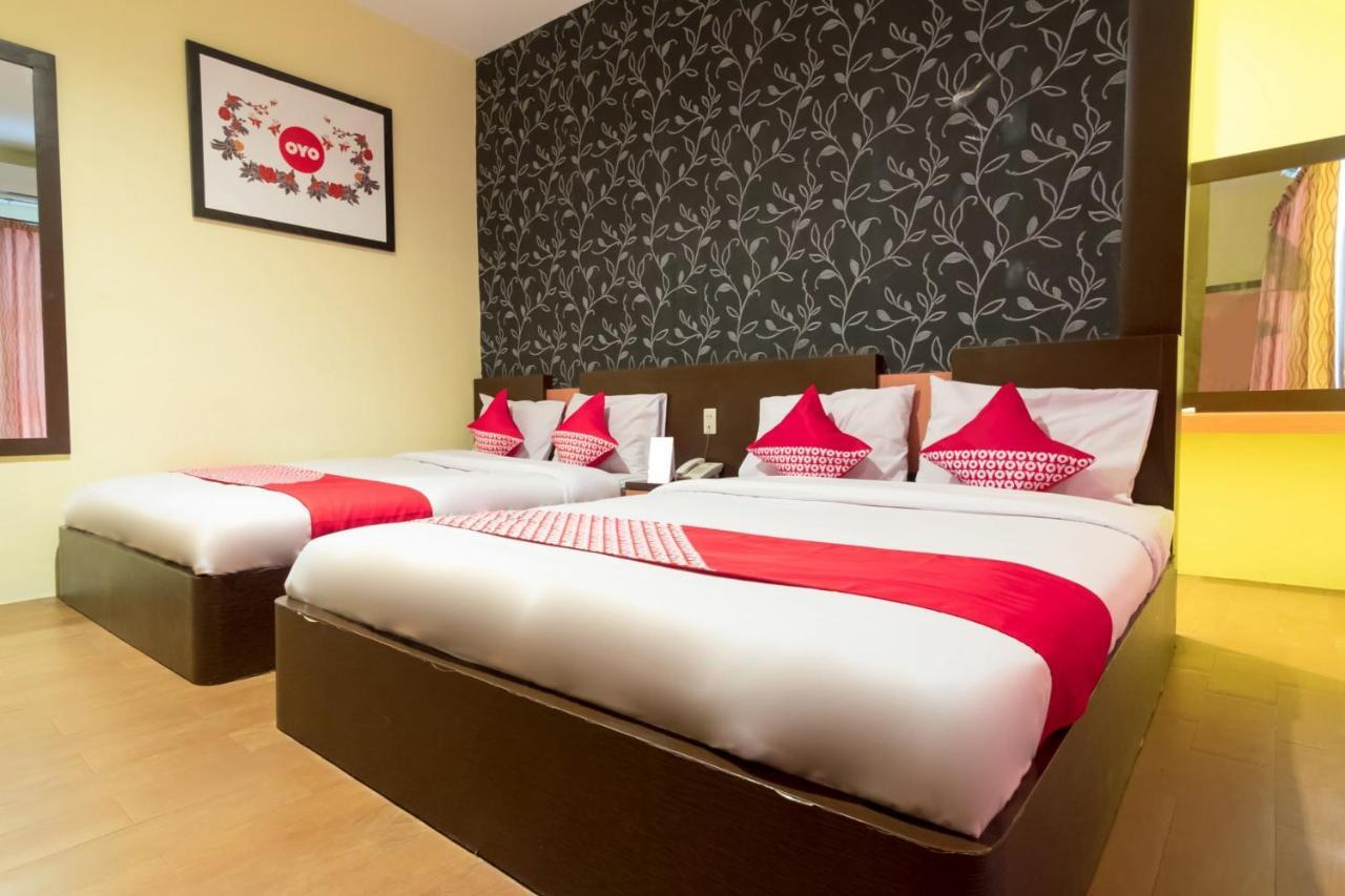 Thyesza Hotel Ambarita المظهر الخارجي الصورة