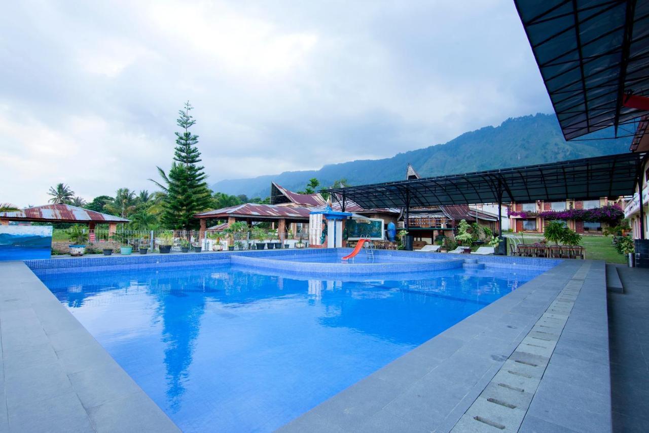 Thyesza Hotel Ambarita المظهر الخارجي الصورة
