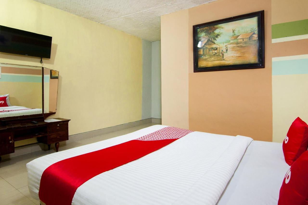 Thyesza Hotel Ambarita المظهر الخارجي الصورة