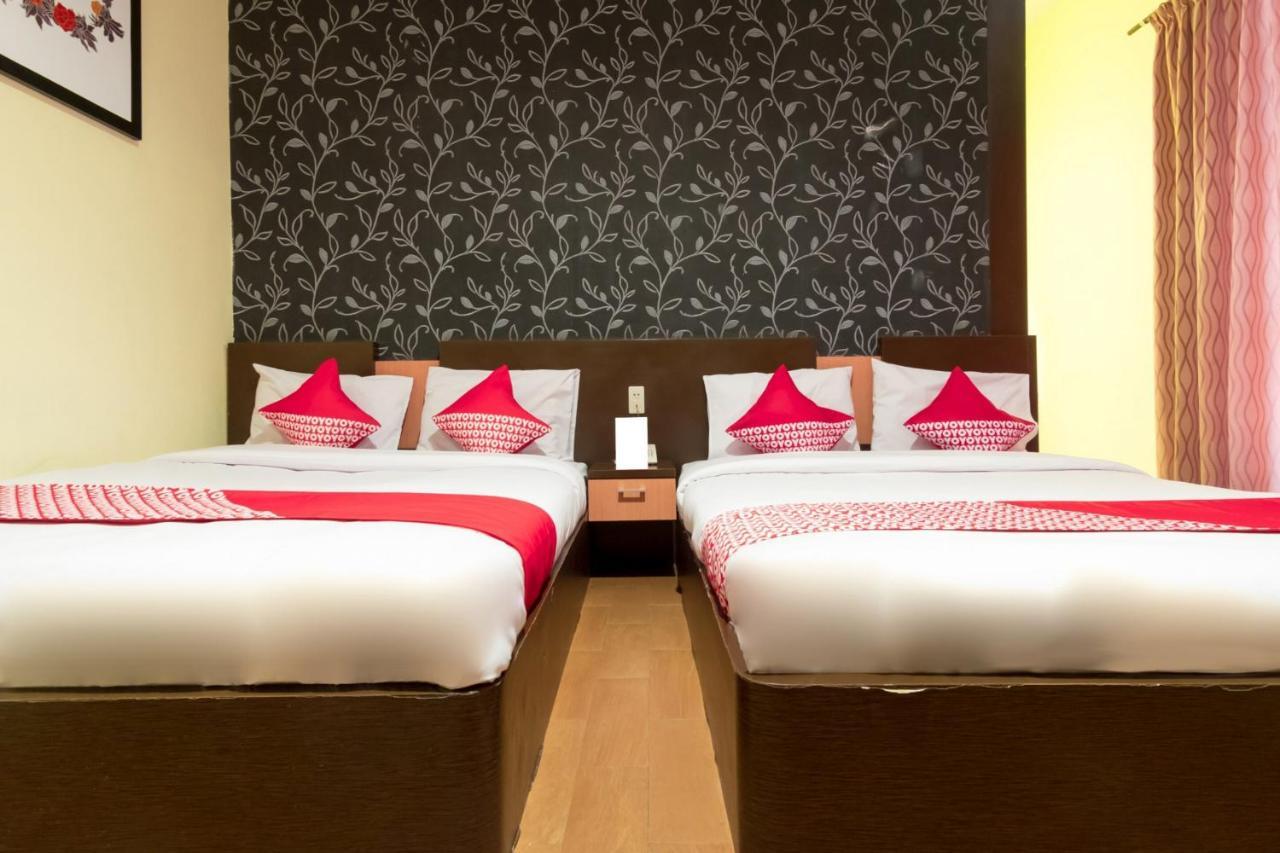 Thyesza Hotel Ambarita المظهر الخارجي الصورة