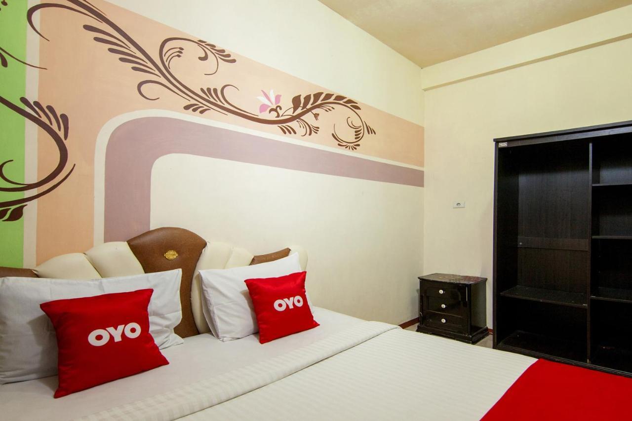 Thyesza Hotel Ambarita المظهر الخارجي الصورة