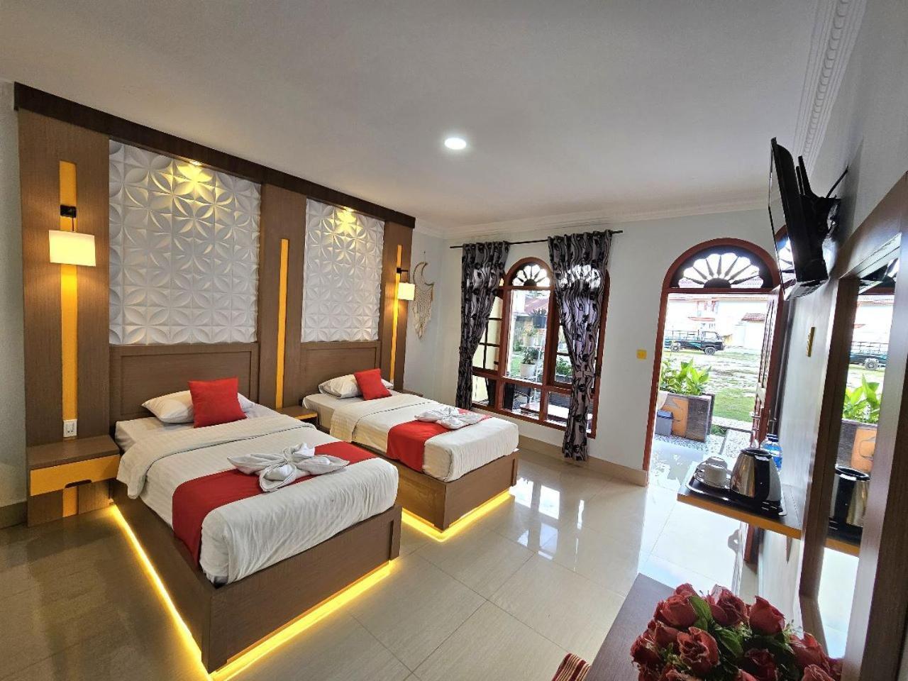 Thyesza Hotel Ambarita المظهر الخارجي الصورة
