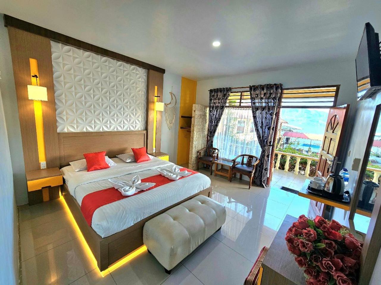 Thyesza Hotel Ambarita المظهر الخارجي الصورة