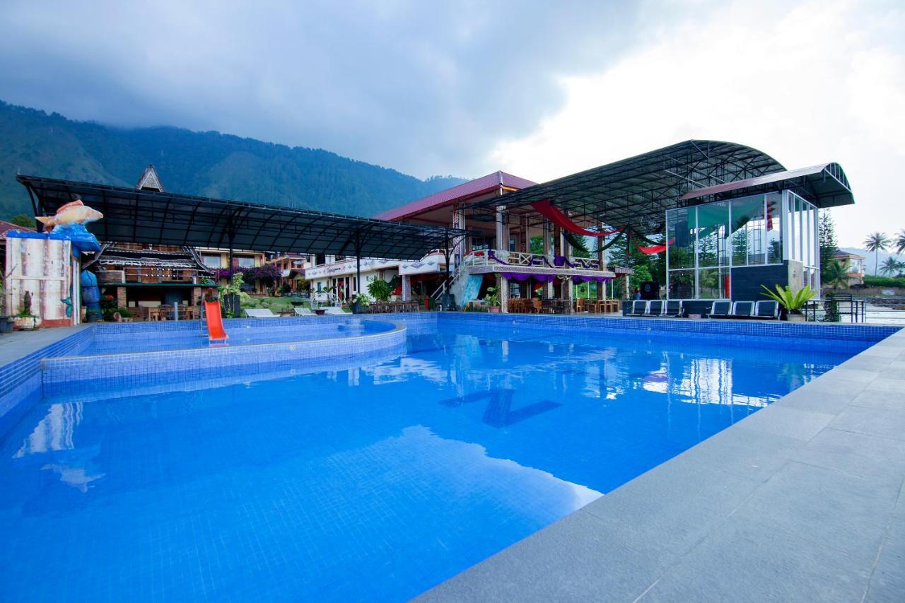 Thyesza Hotel Ambarita المظهر الخارجي الصورة
