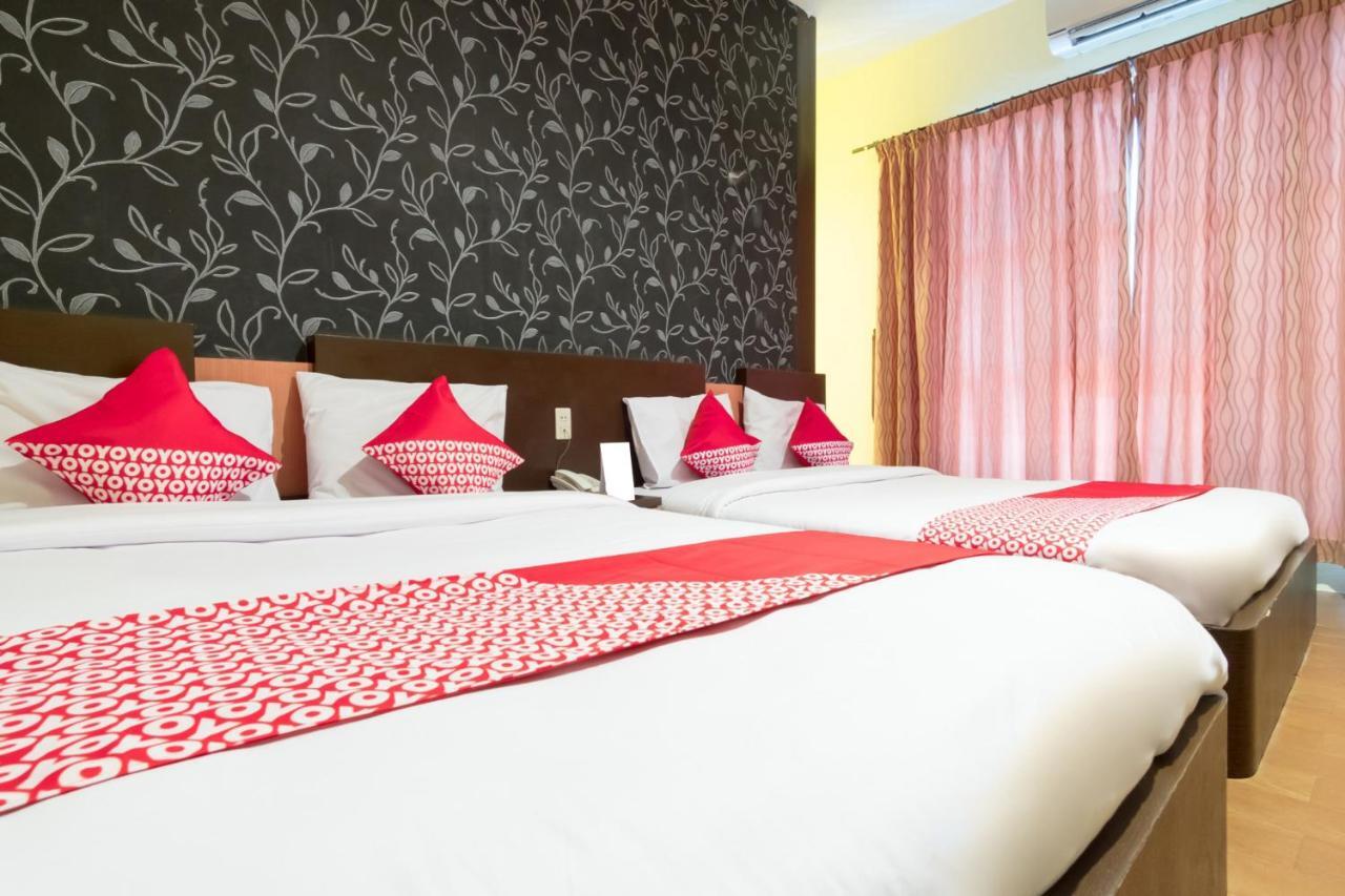 Thyesza Hotel Ambarita المظهر الخارجي الصورة