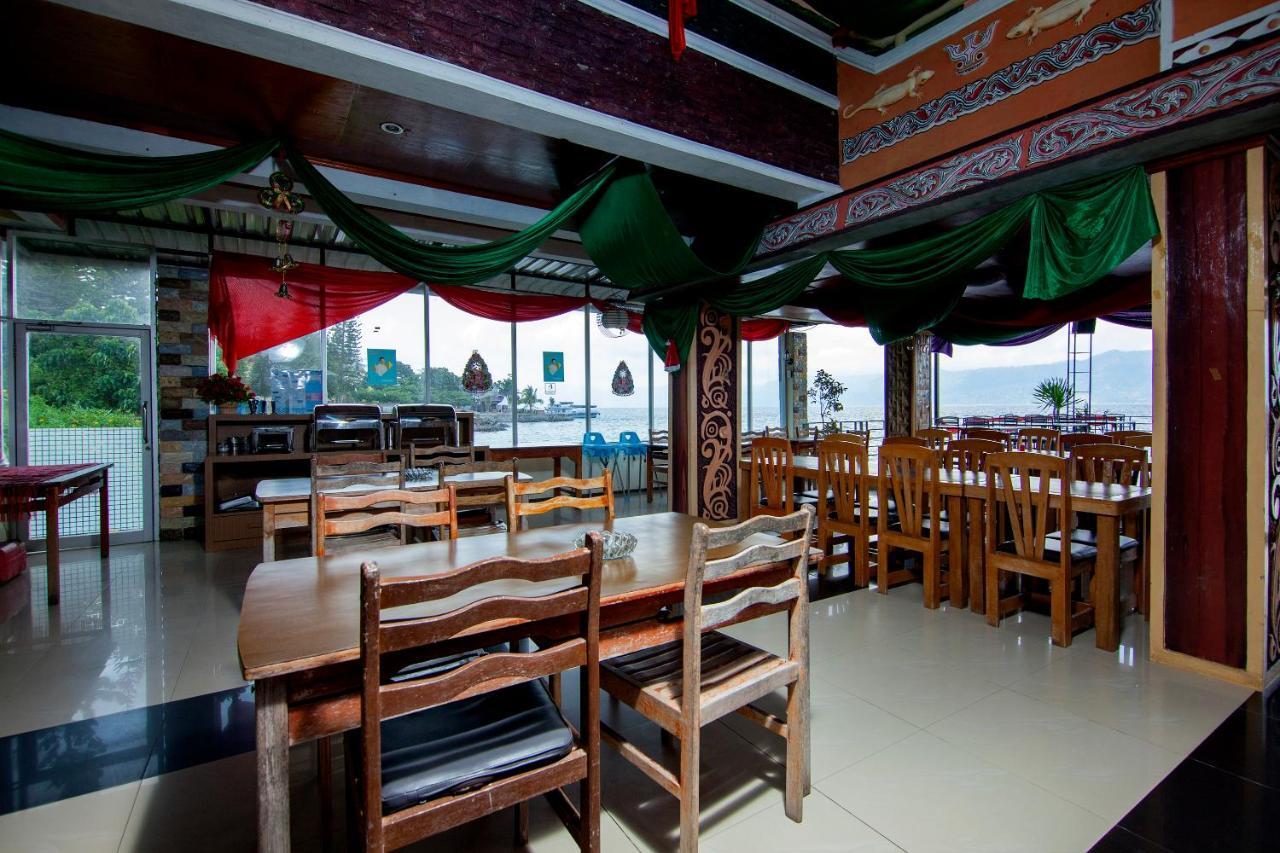 Thyesza Hotel Ambarita المظهر الخارجي الصورة